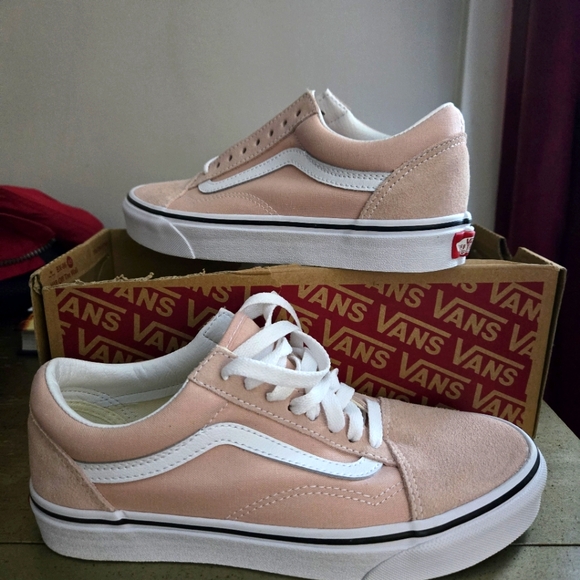 Vans Shoes - Vans Old Skool Peach and White Low Top Sneakers